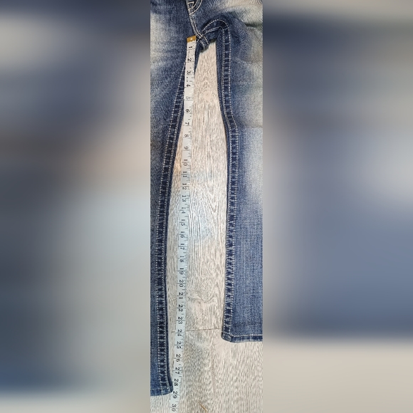 Miss Me Jean's - Picture 8 of 10